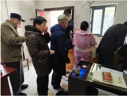 治理停车秩序 共建美丽家园