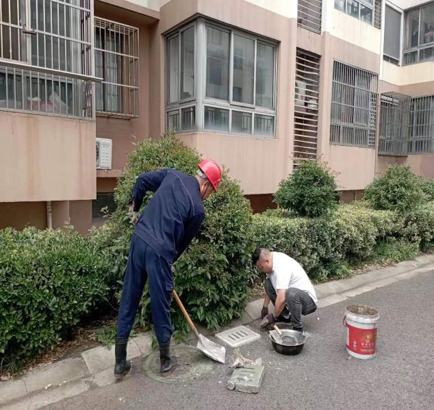 默默无闻物业人