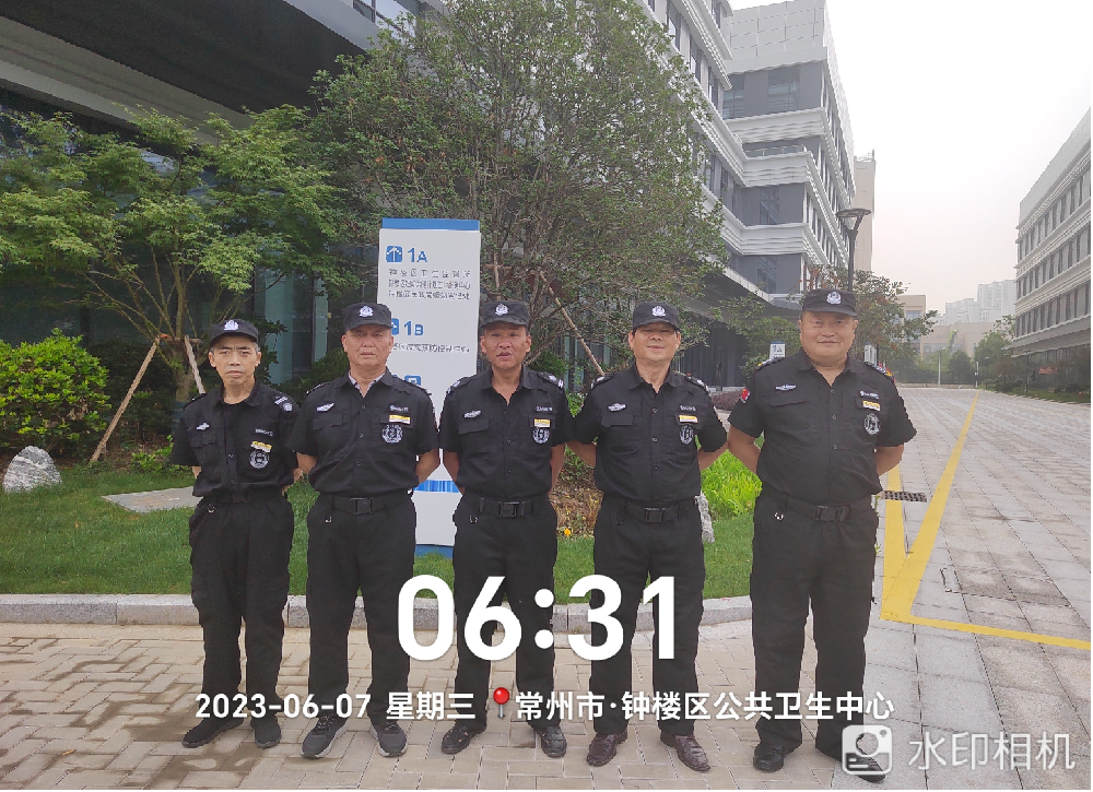 洁净园区你美化，致敬最美物业人