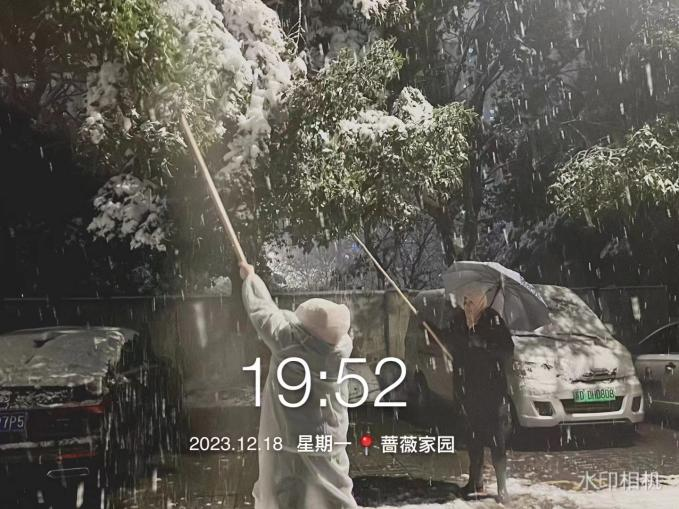 雪夜中的暖心行动