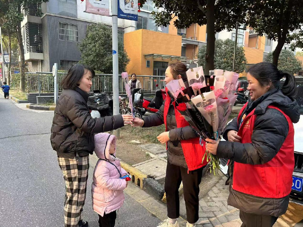 芳菲三月天 温暖女神节