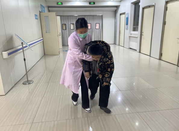 一场争分夺秒的爱心接力