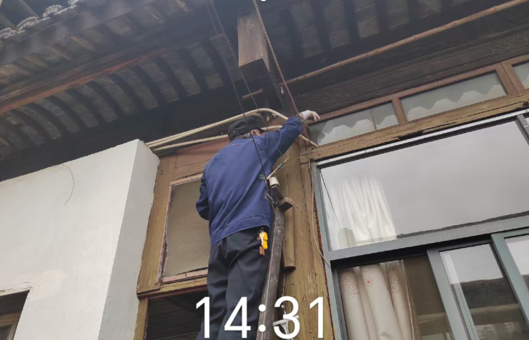 急修解危情,暖心护独居